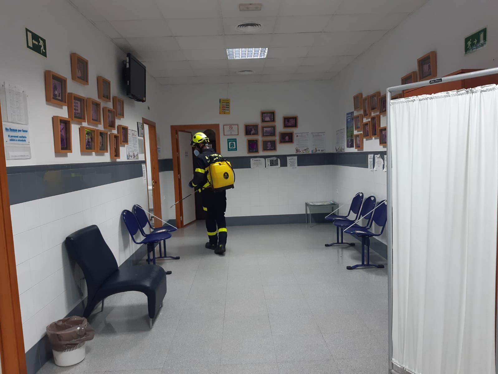 06 Junio 2020 Bomberos Desinfectan Reas Sanitarias De Castellar De La Frontera 4
