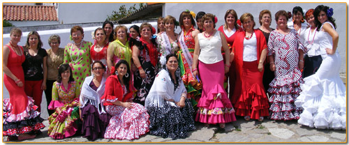 Las Mujeres de la Asociación Azahar durante su almuerzo de socias.